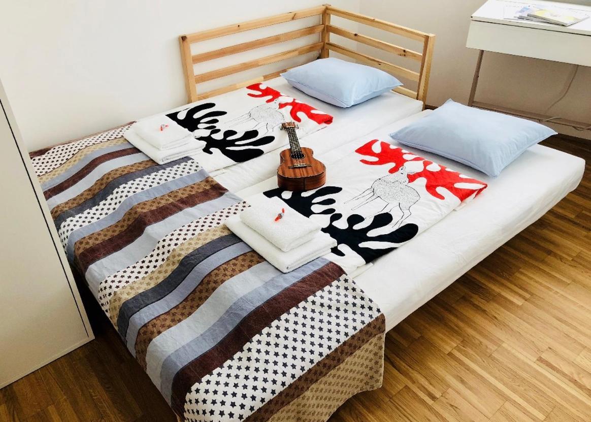 Cozy Danube Room - 15 Mins To Downtown Виена Екстериор снимка